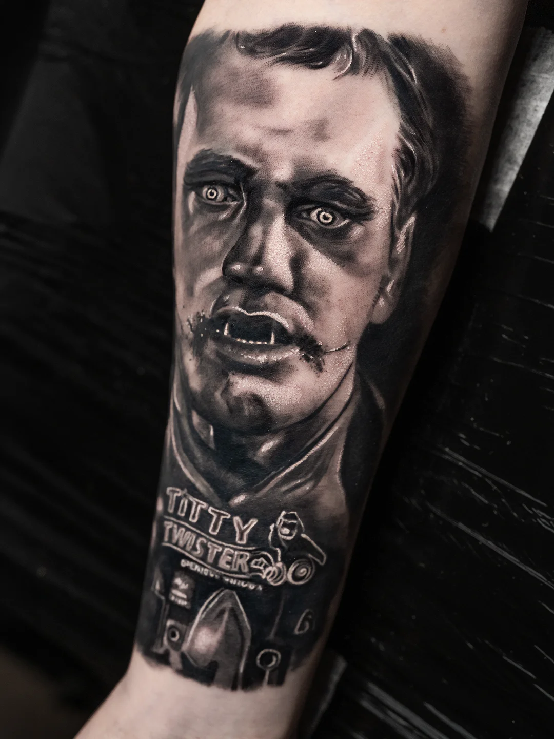 Black & Grey Tattoo von Chris Block – Arbeit 32