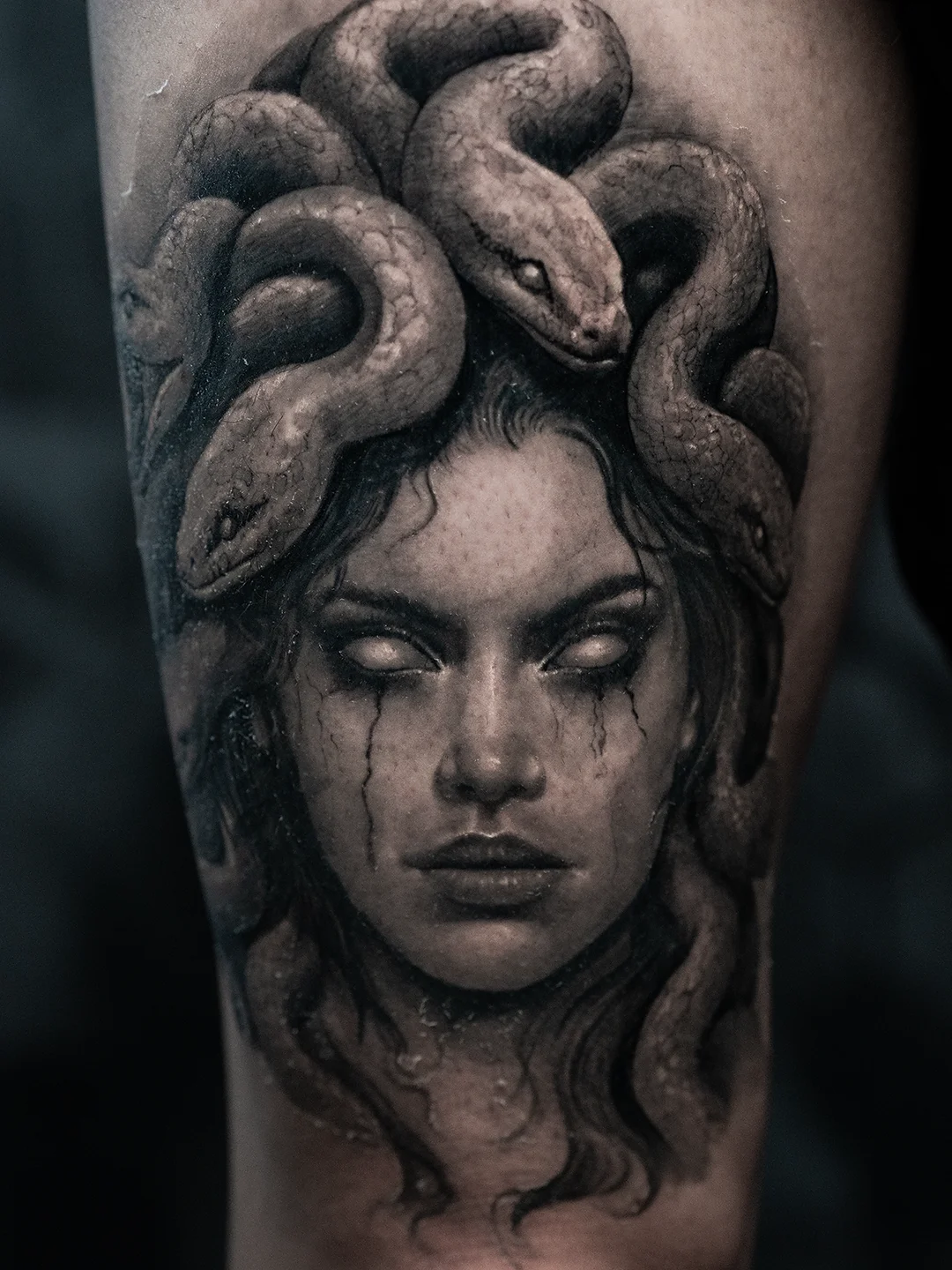 Black & Grey Tattoo von Chris Block – Arbeit 34